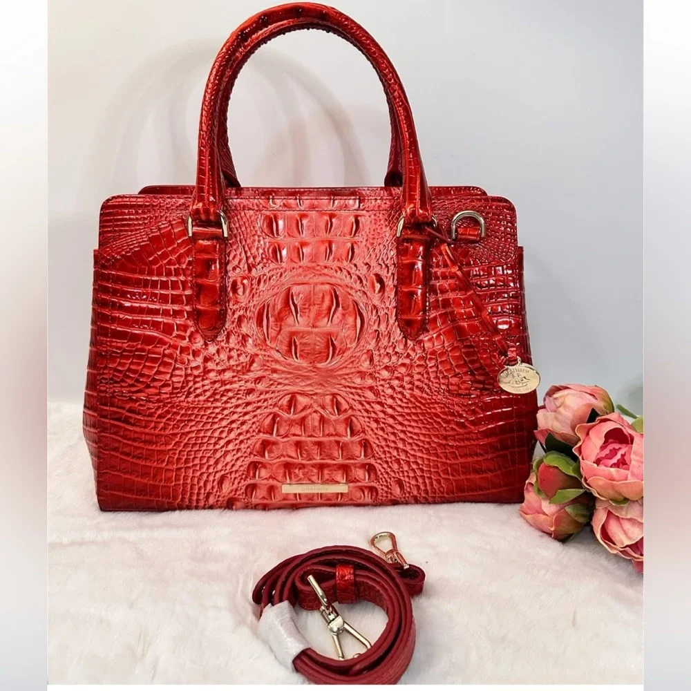 Brahmin small Finley embrace Melbourne - Picture 3 of 12